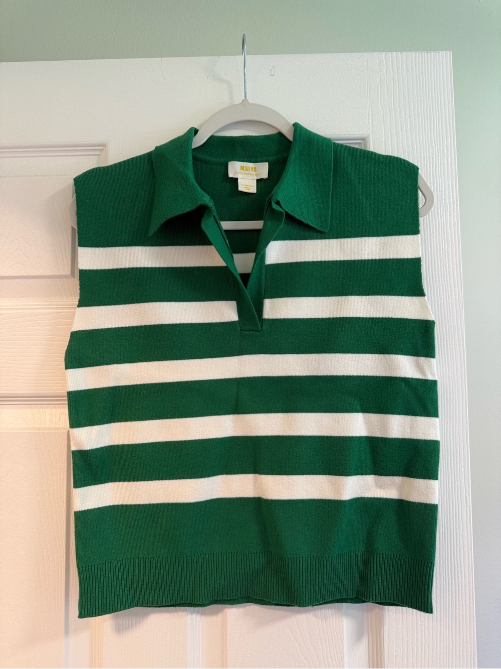Anthropologie Green and White Striped V-Neck Sleeveless Sweater